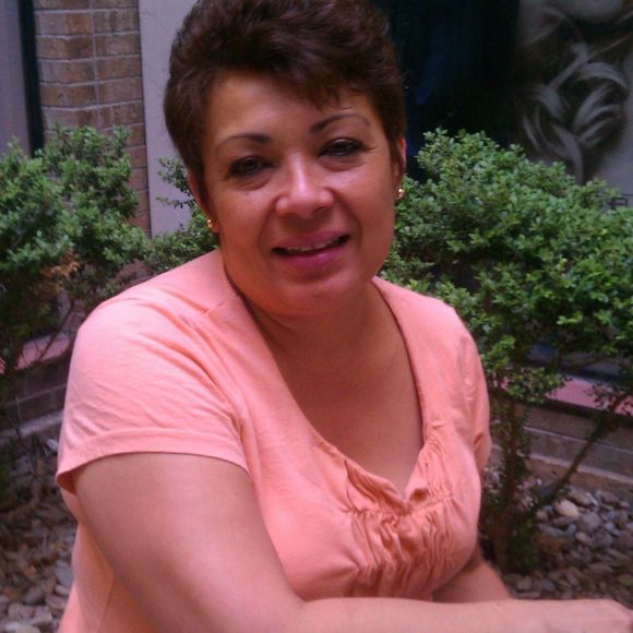 Meet your Posher, Luz de maria - Picture 1 of 1